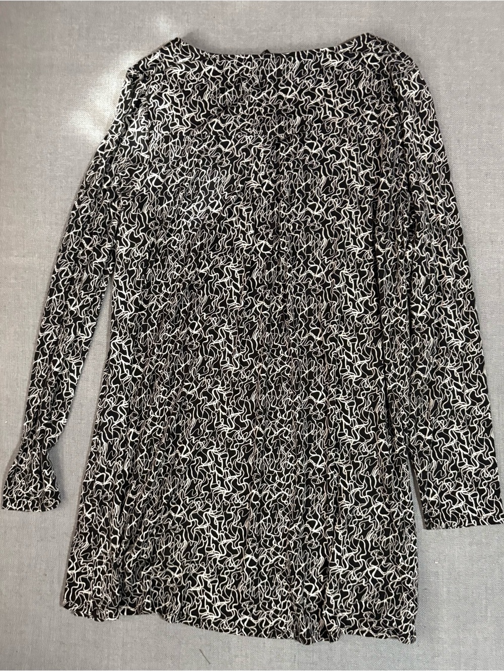 Black & White Printed Long-Sleeve Women's Tunic